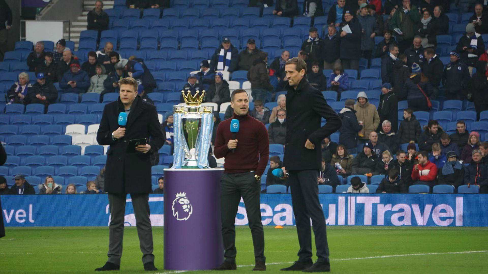 难以捉摸 难以捉摸